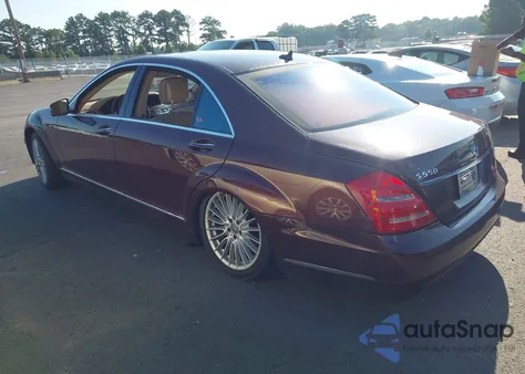 2010 Mercedes-Benz S 550 550 из США, поврежденный, VIN WDDNG7BB7AA340093